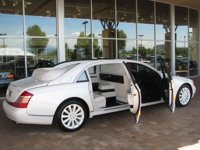 new-2009-maybach-landaulet-4drsd-4.jpg