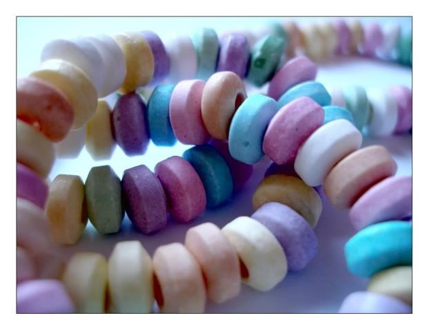 http://i437.photobucket.com/albums/qq94/Purplecalalilies/Candy%20Fun%20and%20Chocolate/candy-28.jpg obrazek